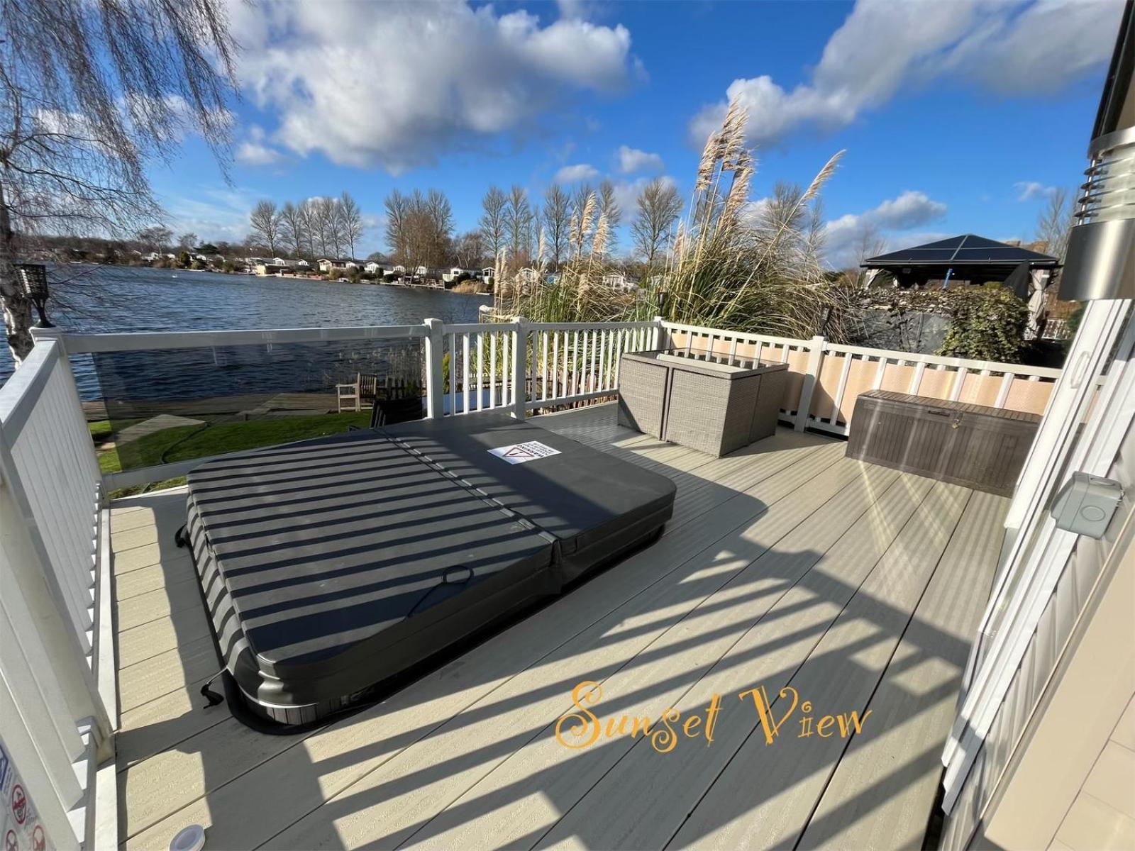 Tattershall Lakes Sunset View Caravan Lakeside, Hot Tub, Garden, Private Fishing Peg & Wifi Exteriér fotografie