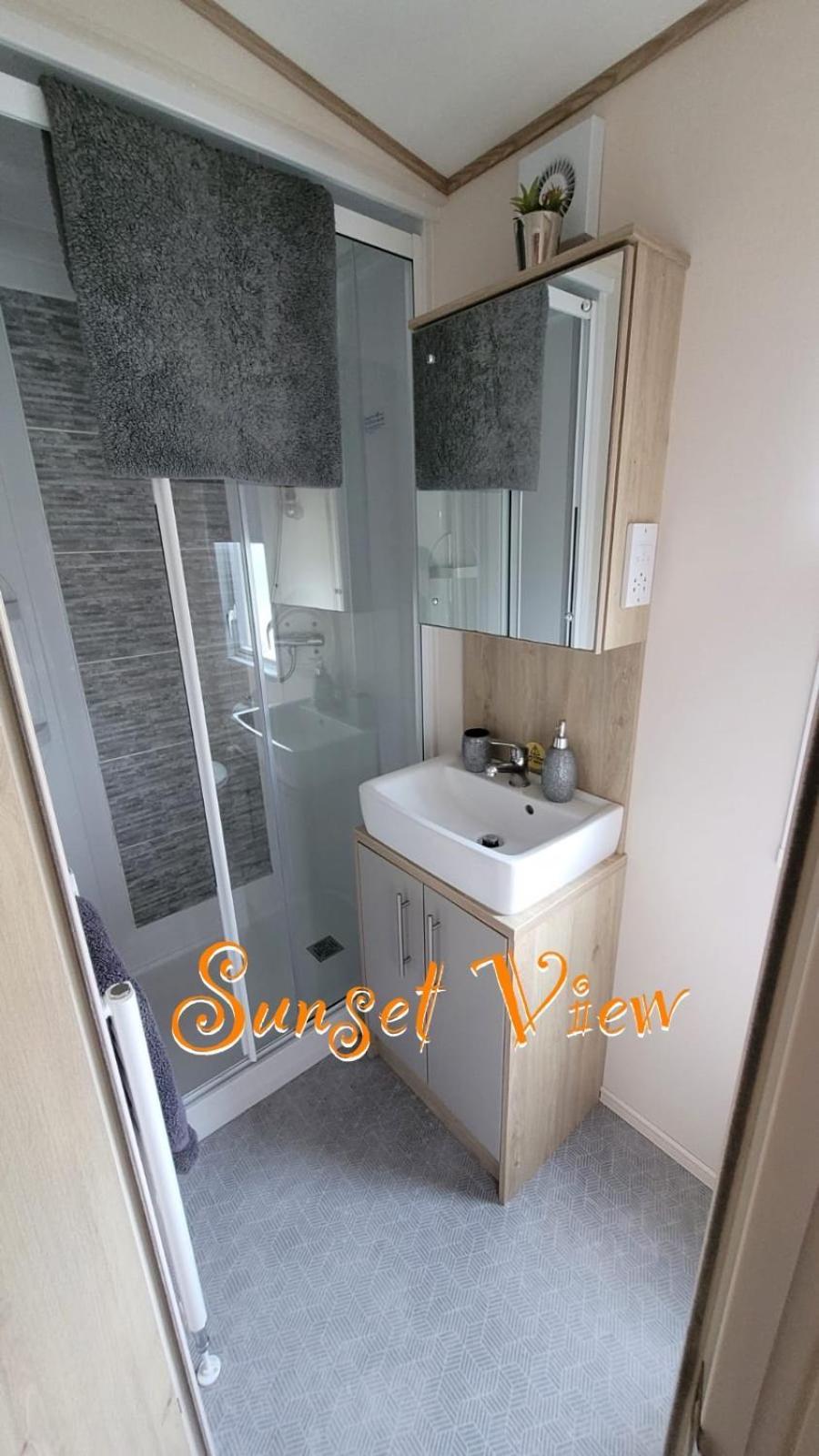 Tattershall Lakes Sunset View Caravan Lakeside, Hot Tub, Garden, Private Fishing Peg & Wifi Exteriér fotografie